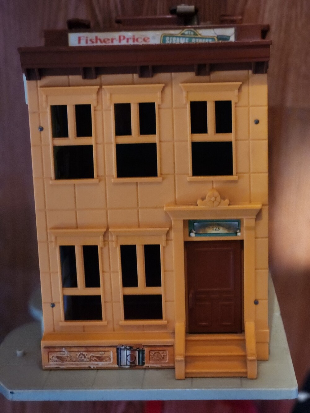 Vintage 1974 Fisher-Price Little People Sesame Street House.